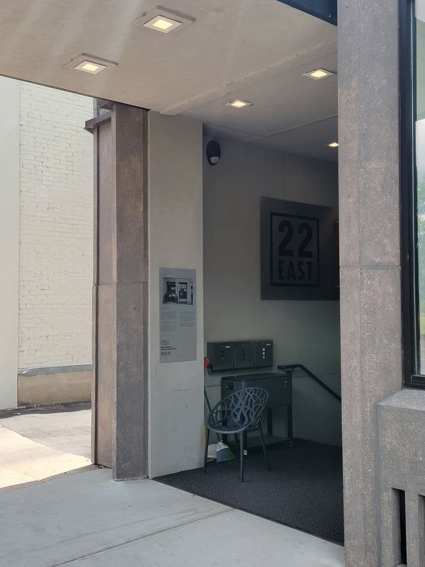 22 East Center Marker image. Click for full size.