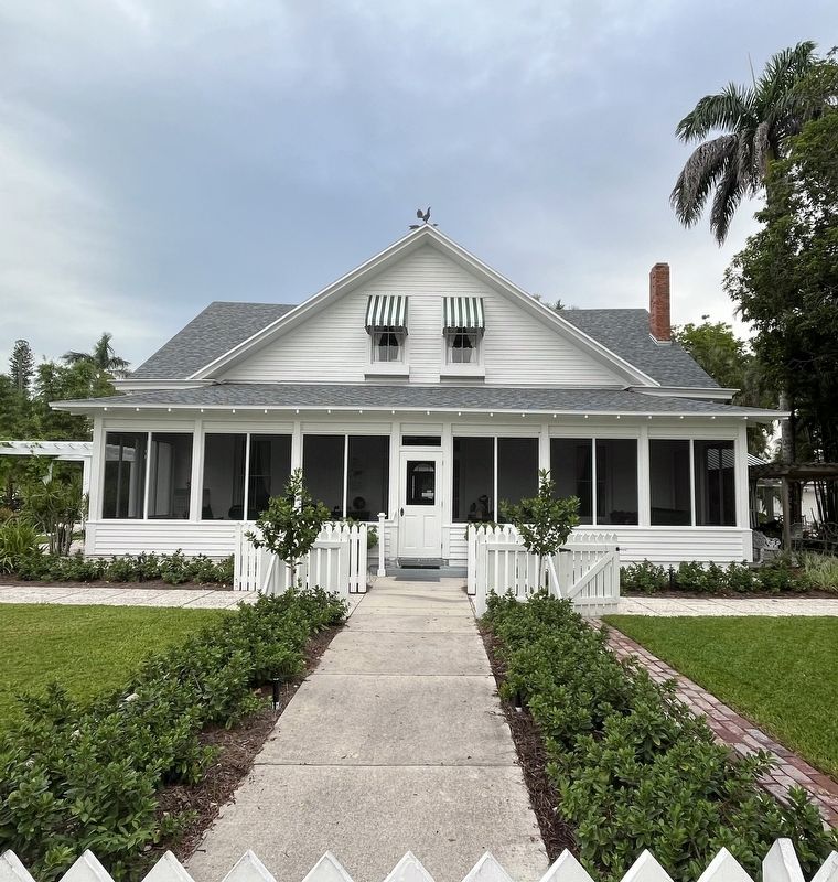 Palm Cottage image. Click for full size.