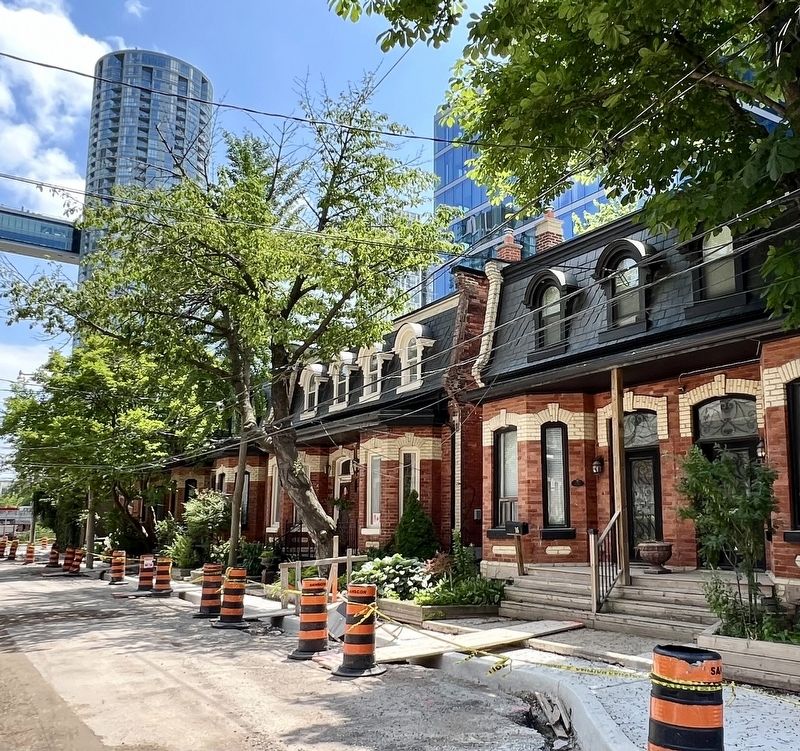 Draper Street, east side, looking south in 2025 image. Click for full size.