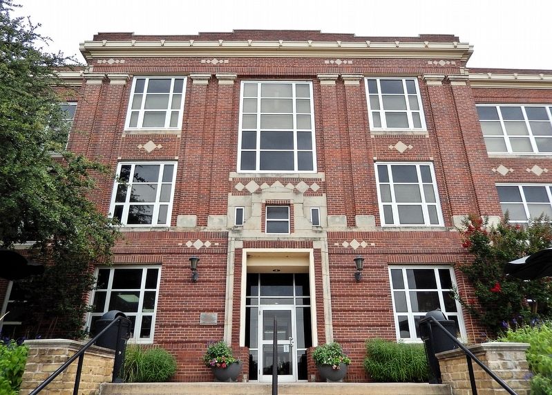 The Russell Building (<i>entrance</i>) image. Click for full size.