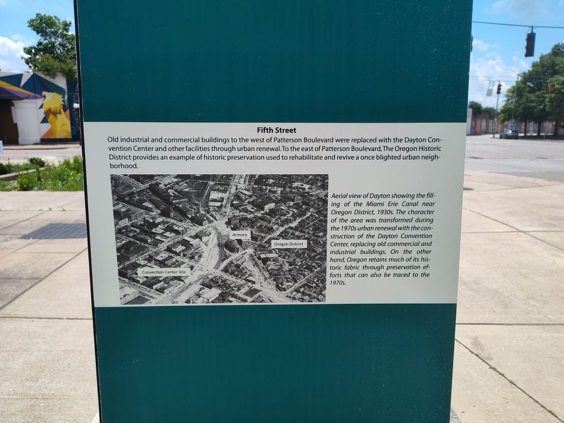 Fifth Street Marker image. Click for full size.