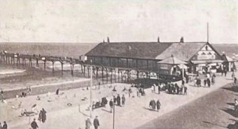 Redcar Pier. Click for full size. Redcar Pier image. Click for full size.