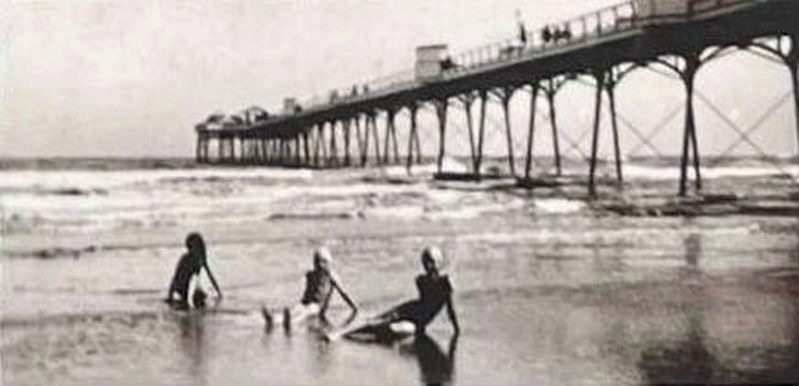 Redcar Pier. Click for full size. Redcar Pier image. Click for full size.
