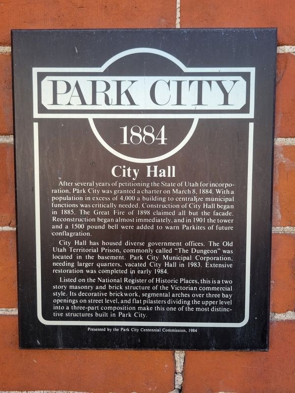 City Hall Marker image. Click for full size.