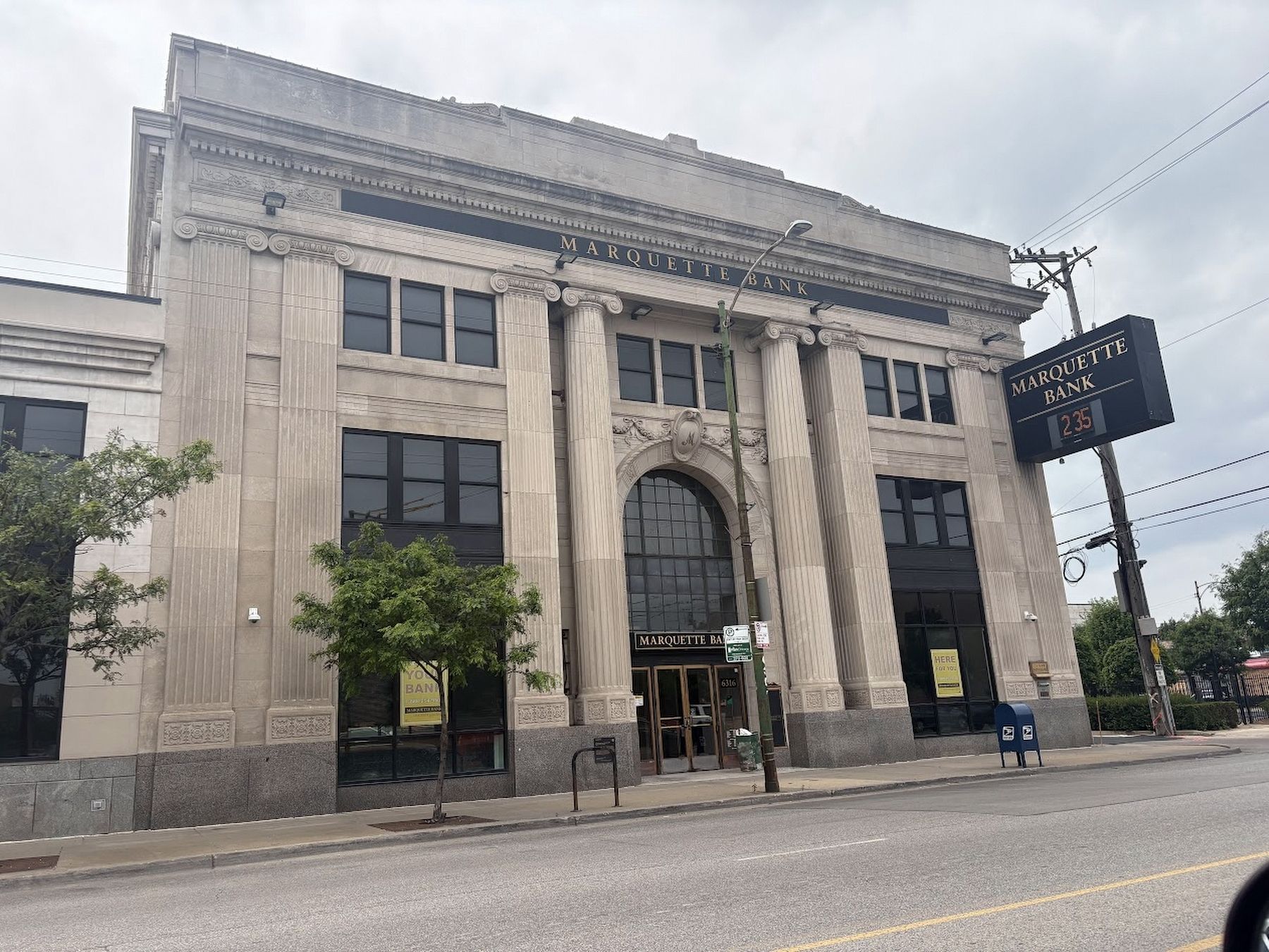Marquette Bank. Click for full size. Marquette Bank image. Click for full size.