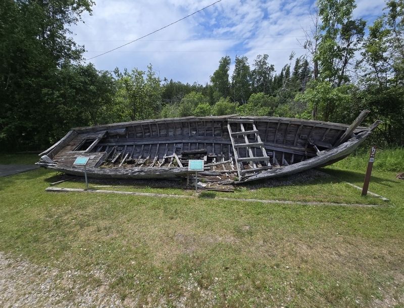 The "Bernice D" Marker and boat remains image. Click for full size.