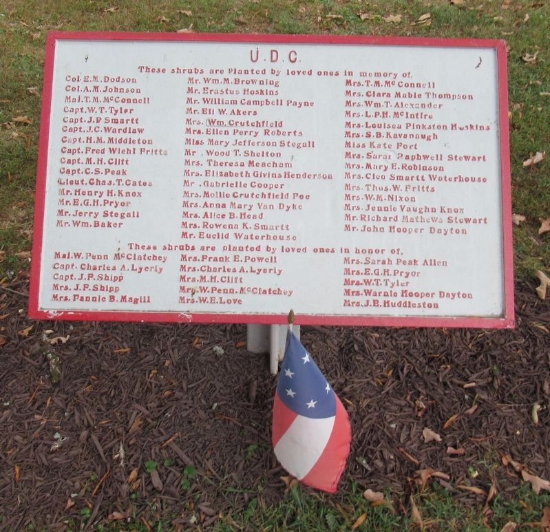 Nearby additional memorial image. Click for full size.