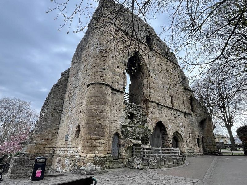 Knaresborough Castle. Click for full size. Knaresborough Castle image. Click for full size.