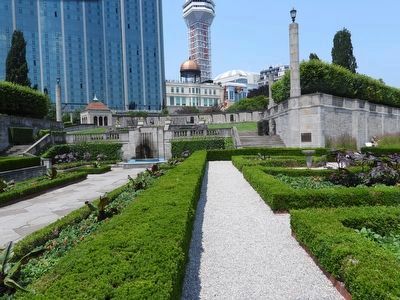 Rainbow Gardens, looking north-west into Oakes Garden Theatre image. Click for full size.