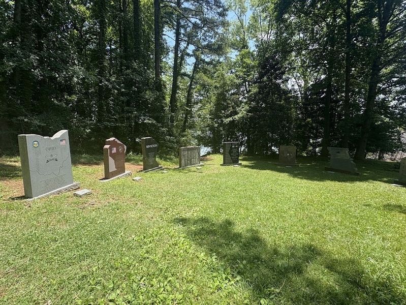 Minnesota Marker (third marker from left) image. Click for full size.