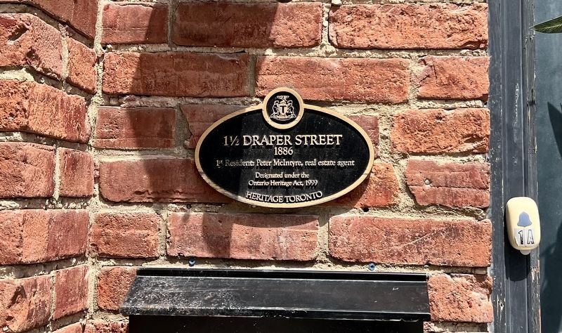 1 1/2 Draper Street Marker. Click for full size. 1 1/2 Draper Street Marker image. Click for full size.