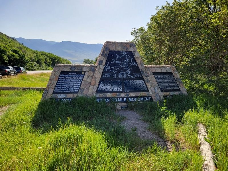 Indian Trails Monument image. Click for full size.