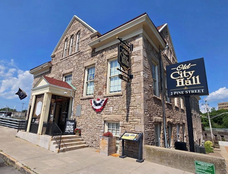 Old City Hall Marker image. Click for full size.