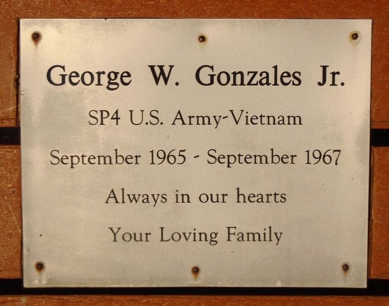 Veterans Memorial Park Marker image. Click for full size.