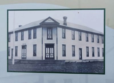 First Town Halls in Lewiston Marker � middle image image. Click for full size.