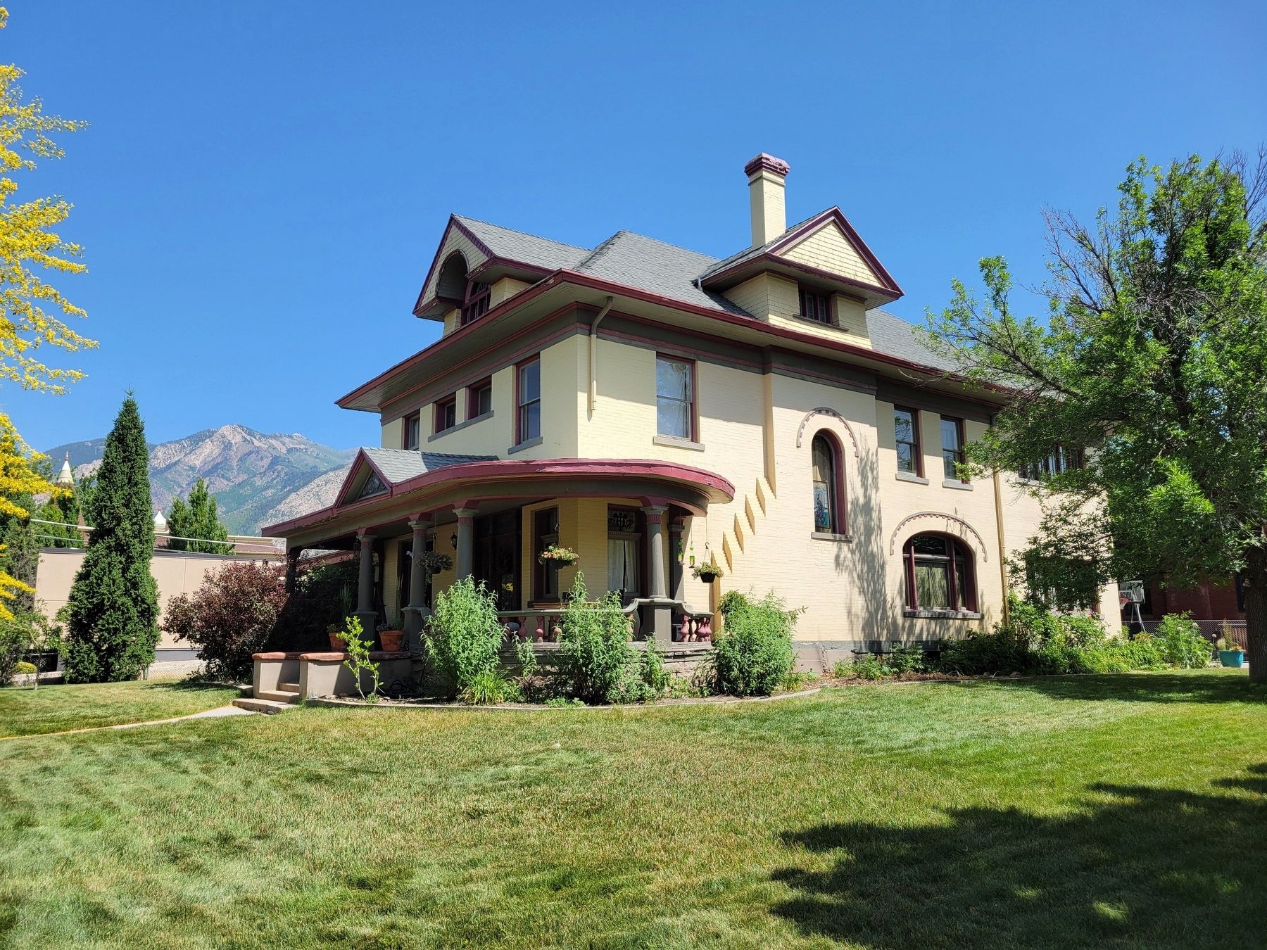 David Christian Eccles House Building. Click for full size. David Christian Eccles House Building image. Click for full size.