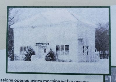 Lewiston Schools Marker � top middle image image. Click for full size.