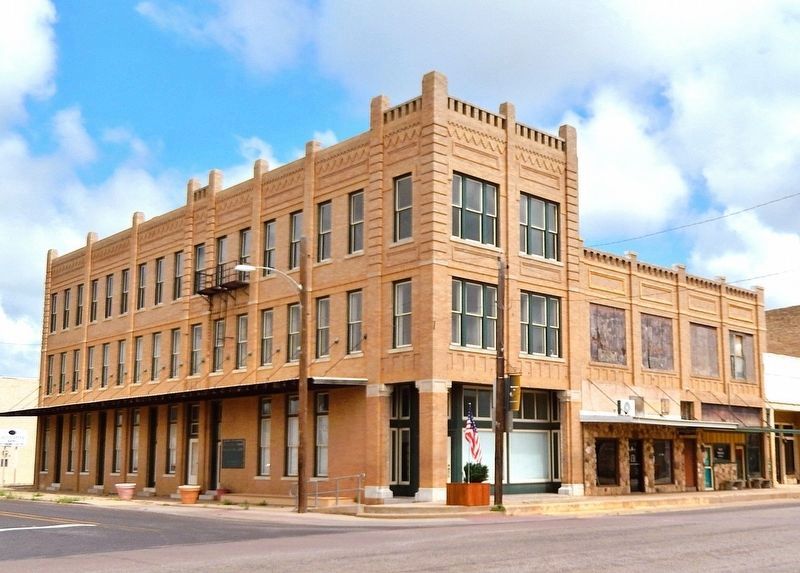 Simpson Building (1910)<br>222 South Main Street. Click for full size. Simpson Building (1910)<br>222 South Main Street image. Click for full size.