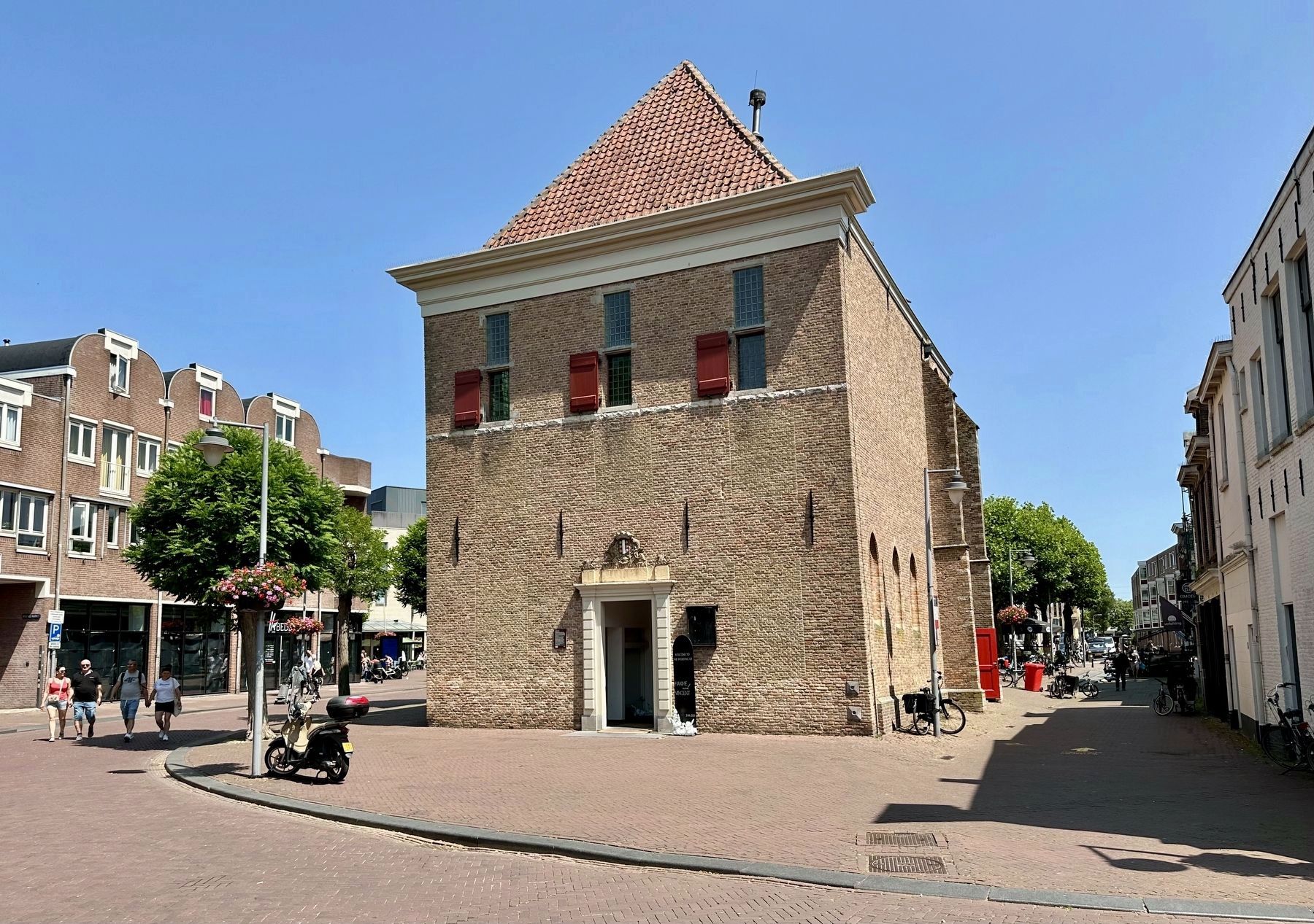 Agnietenkapel / Saint Agatha Chapel and Marker. Click for full size. Agnietenkapel / Saint Agatha Chapel and Marker image. Click for full size.