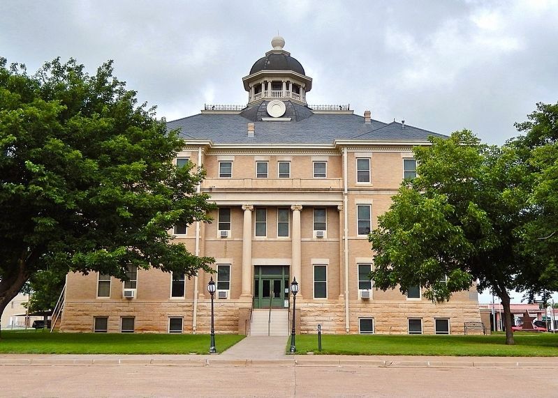 Hardeman County Courthouse image. Click for full size.