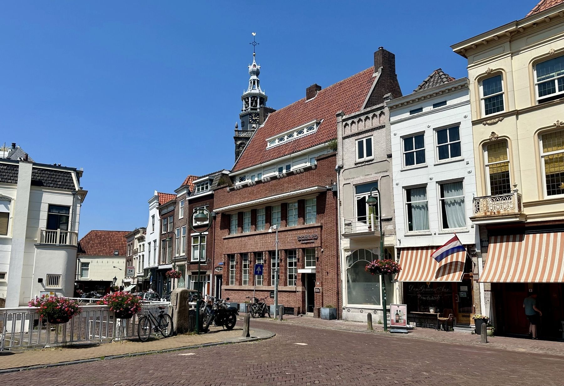 Rotterdamsche Bank building. Click for full size. Rotterdamsche Bank building image. Click for full size.