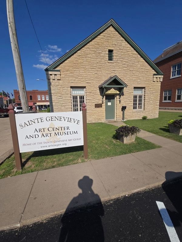 Full view of Ste. Genevieve Bicentennial Art Center and Museum image. Click for full size.