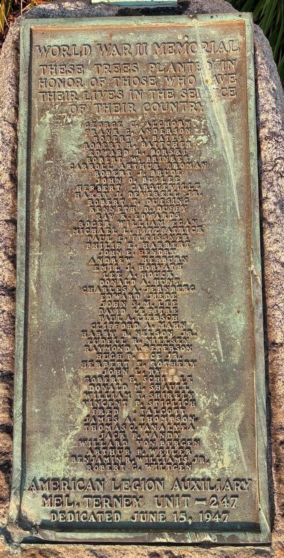 World War II Memorial. Click for full size. World War II Memorial image. Click for full size.