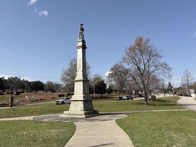 Spalding County Confederate Soldier Memorial image. Click for full size.