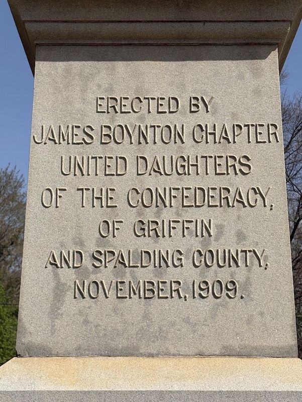 Spalding County Confederate Soldier Memorial image. Click for full size.