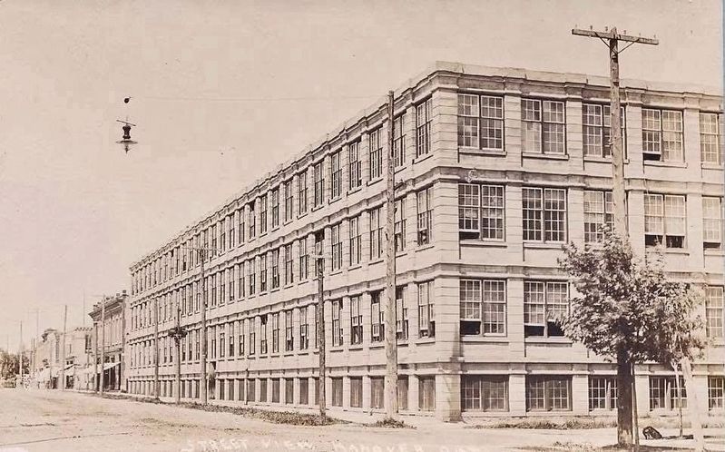 Knechtel Furniture factory building in Hanover ca 1910 image. Click for full size.