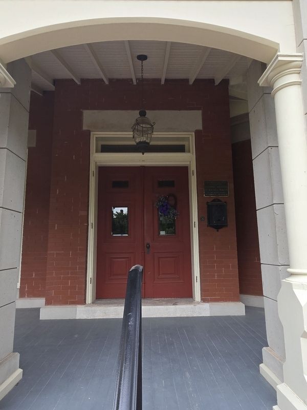Roslyn Heights Marker to the right of the front entrance on the porch image. Click for full size.