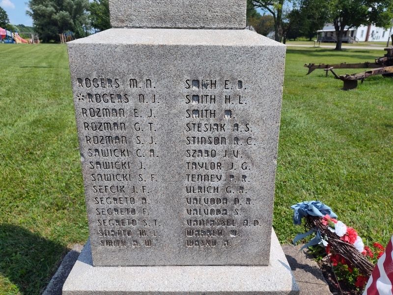 Colebrook World War II Memorial image. Click for full size.