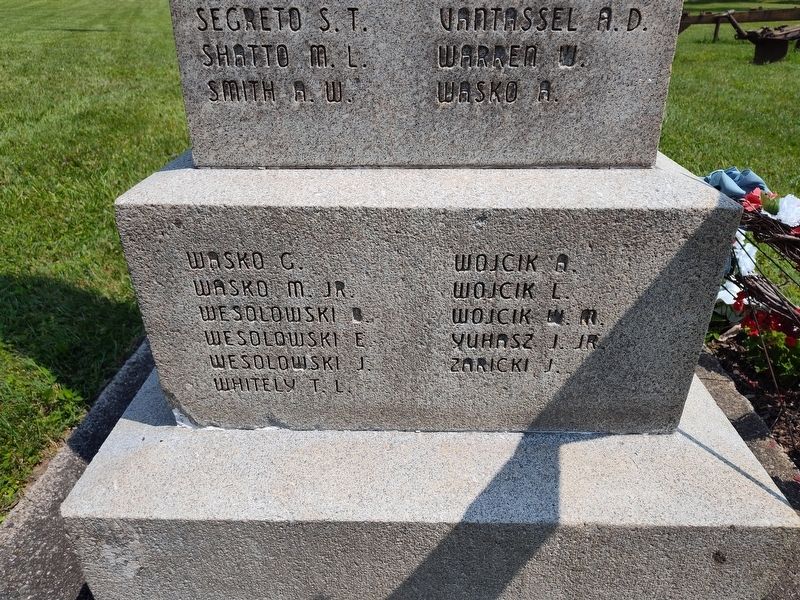 Colebrook World War II Memorial image. Click for full size.