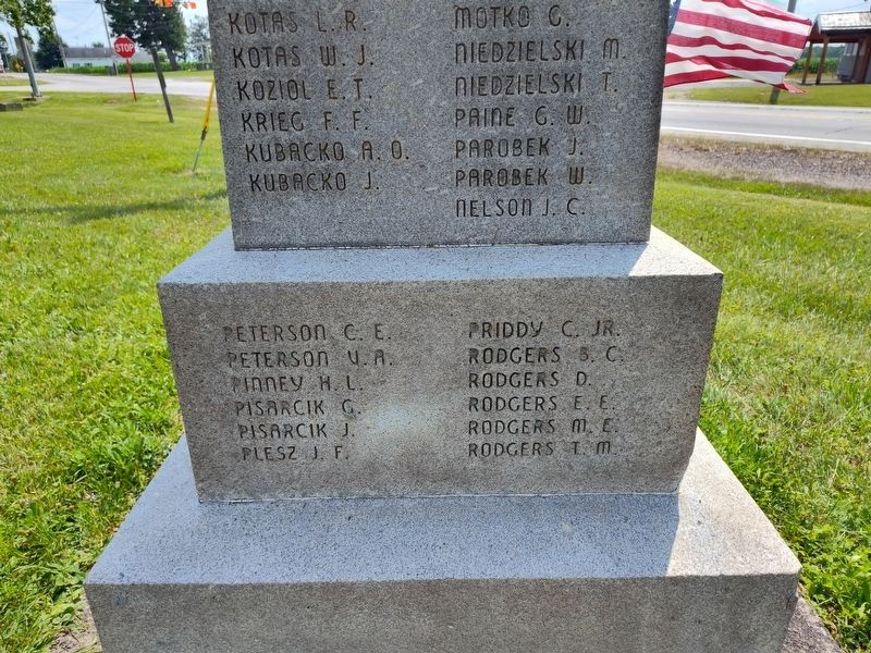 Colebrook World War II Memorial image. Click for full size.