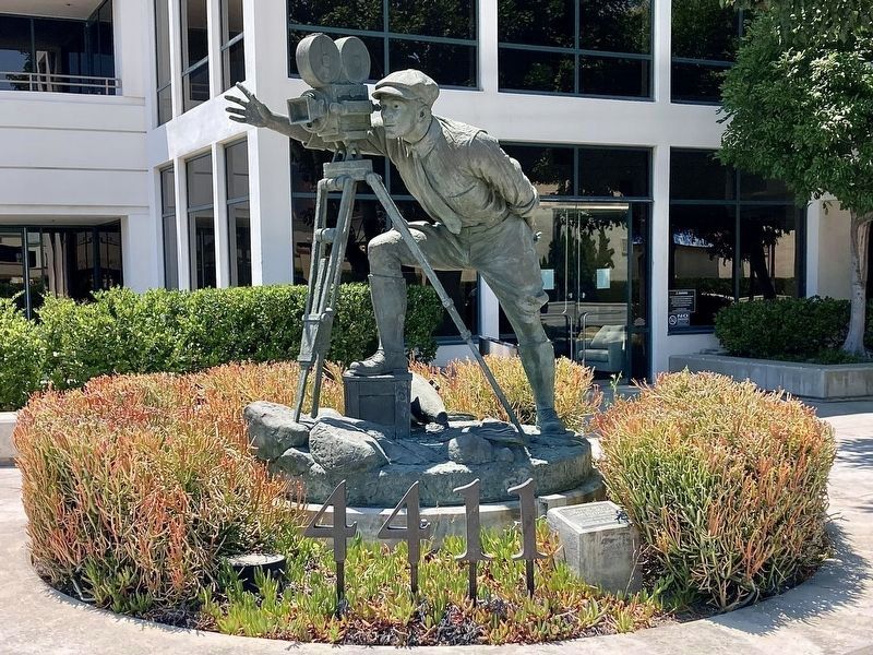 Original Statue in Burbank. Click for full size. Original Statue in Burbank image. Click for full size.