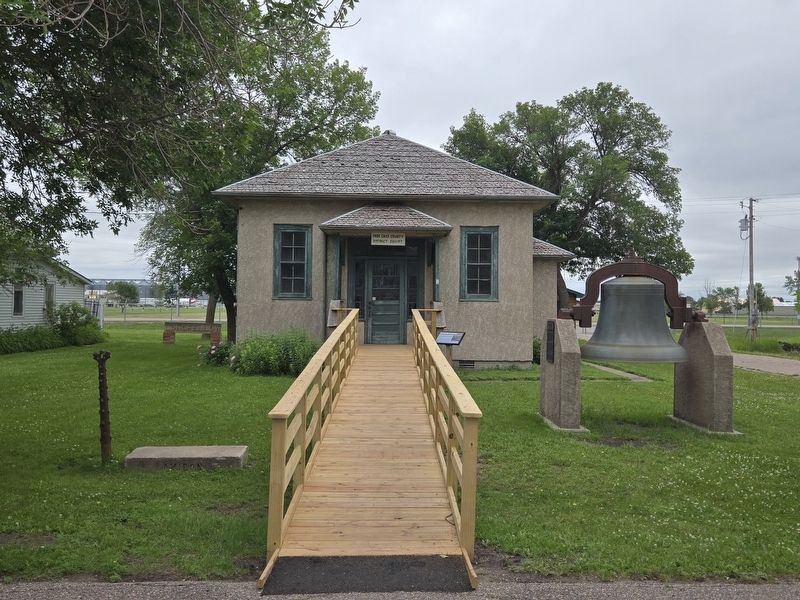 1906 Cass County District Court building. Marker and bell to the right of the ramp. Click for full size. 1906 Cass County District Court building. Marker and bell to the right of the ramp image. Click for full size.