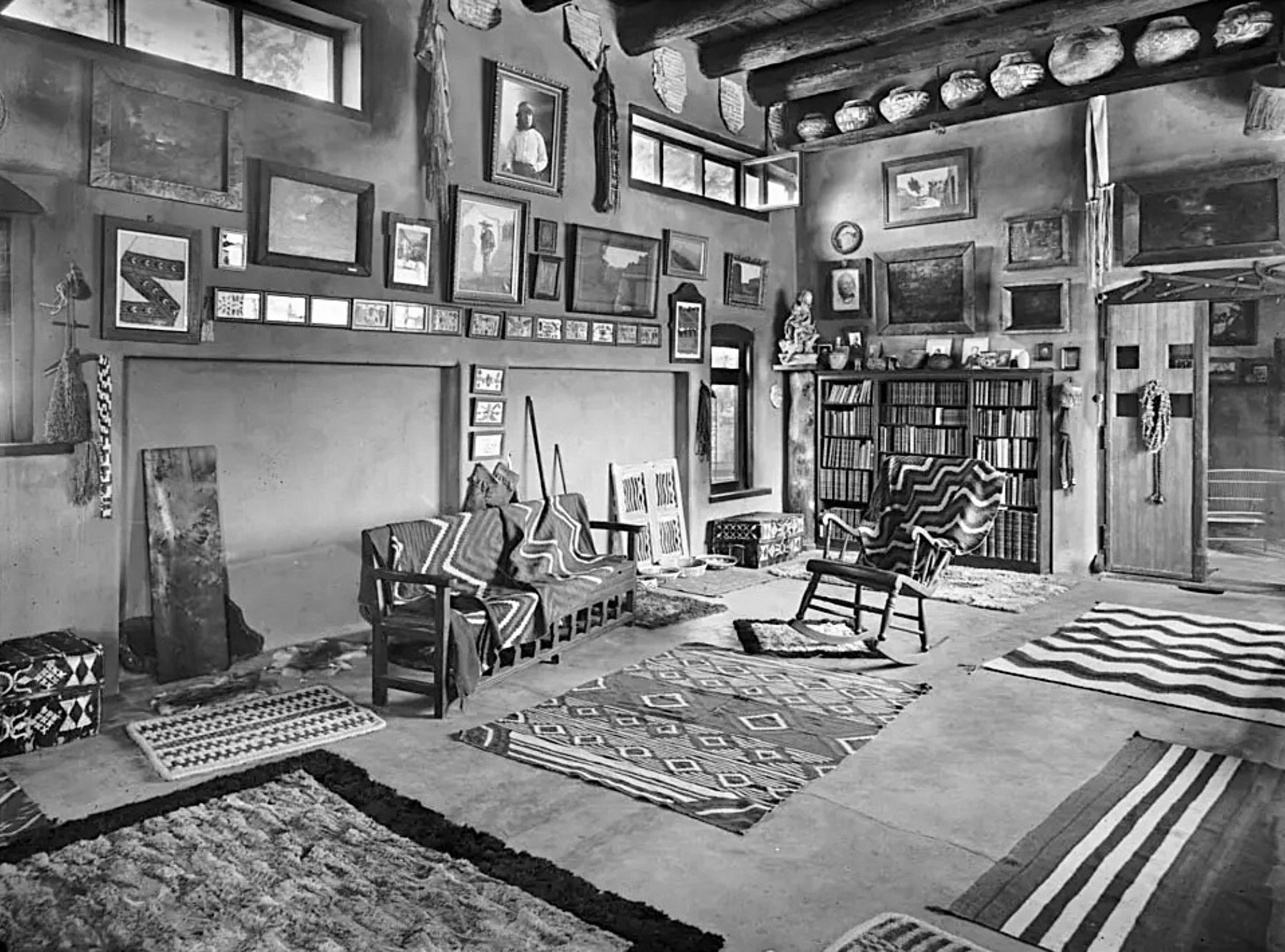 Interior View - 1902 image. Click for full size.