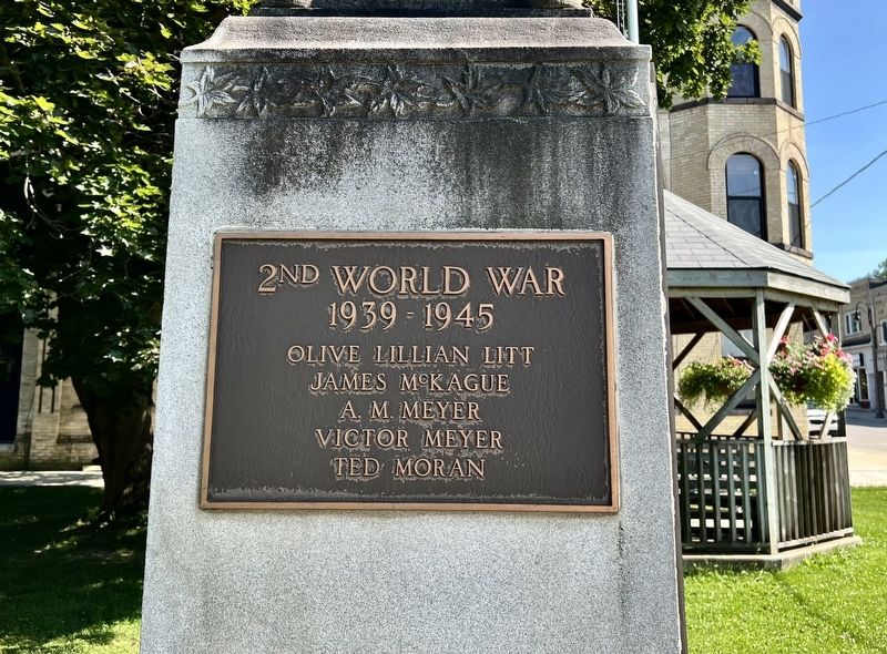 Teeswater Cenotaph [north side] image. Click for full size.