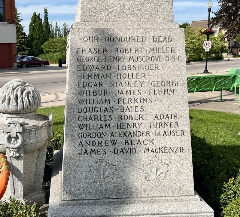 Hanover Cenotaph [west side] image. Click for full size.