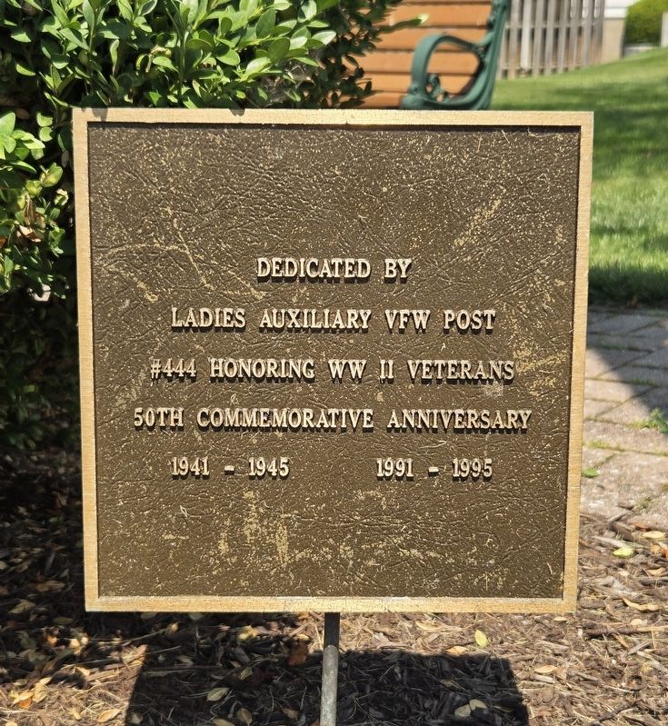 Honoring World War II Veterans Marker image. Click for full size.