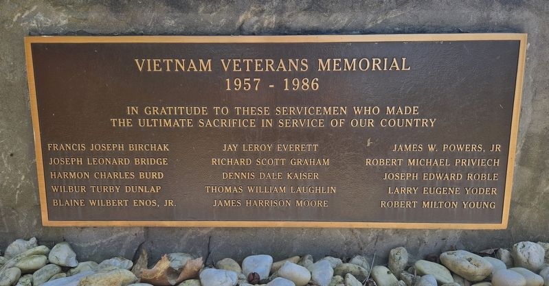 Vietnam Veterans Memorial. Click for full size. Vietnam Veterans Memorial image. Click for full size.