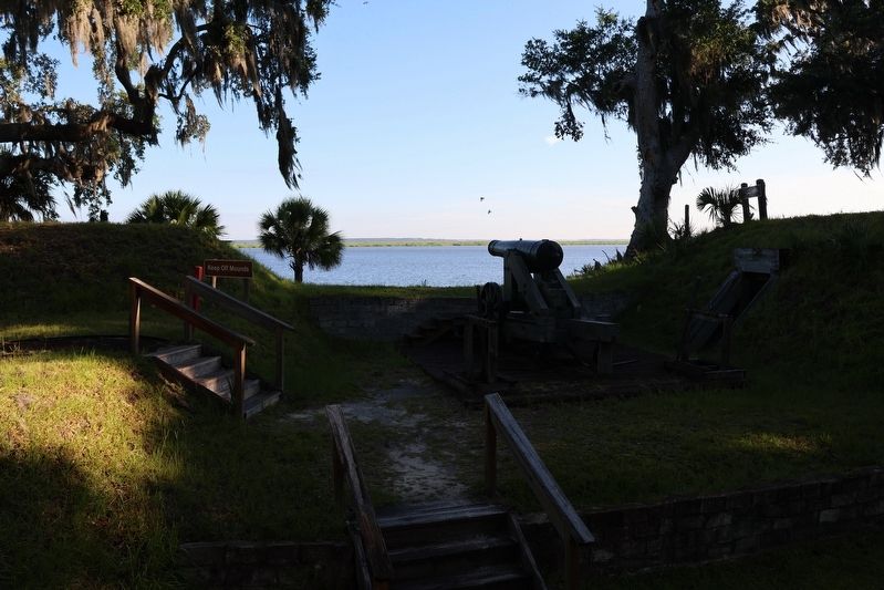 Fort McAllister image. Click for full size.
