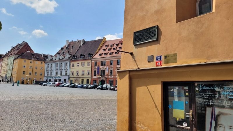 The view of the Spal�ček Marker along the street image. Click for full size.