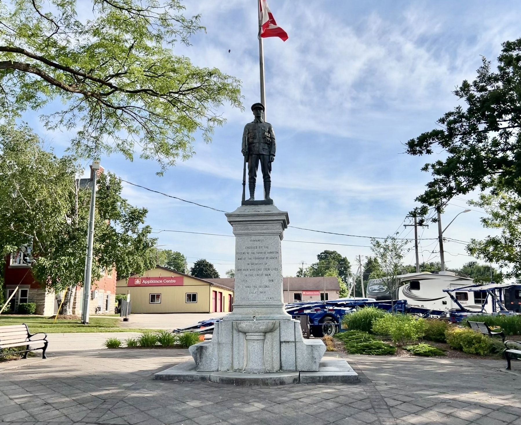 Harriston Cenotaph. Click for full size. Harriston Cenotaph image. Click for full size.