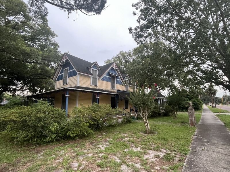 Waite-Davis House. Click for full size. Waite-Davis House image. Click for full size.