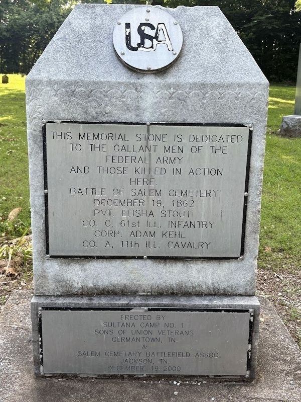 Memorial Stone Dedicated to the Gallant Men of the Federal Army and Those Killed in Action Here Mark. Click for full size. Memorial Stone Dedicated to the Gallant Men of the Federal Army and Those Killed in Action Here Mark image. Click for full size.