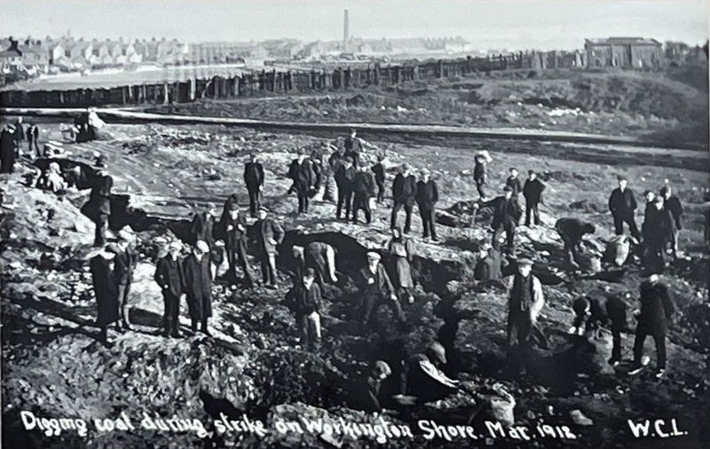 Digging coal during strike on Workington Shore, Mar. 1912 image. Click for full size.