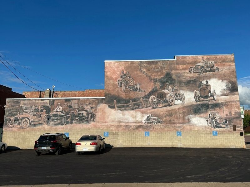 "The Great Race" Mural & Marker image. Click for full size.