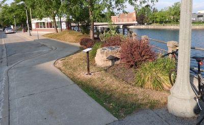 Main Street Bridge 1930 - Marker in context. Click for full size. Main Street Bridge 1930 - Marker in context image. Click for full size.