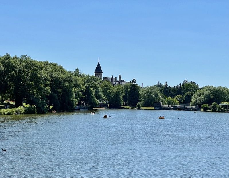 Lake Victoria, Stratford in 2025 image. Click for full size.